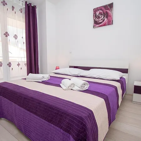 Appartement Lotuspoolapart *