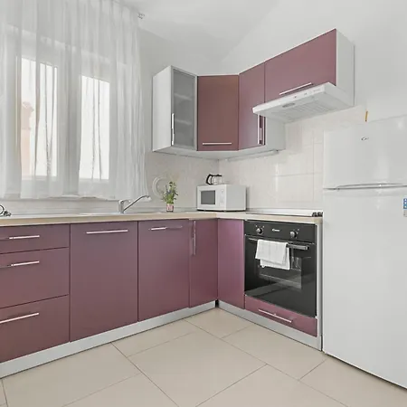 Apartman Lotuspoolapart Premantura