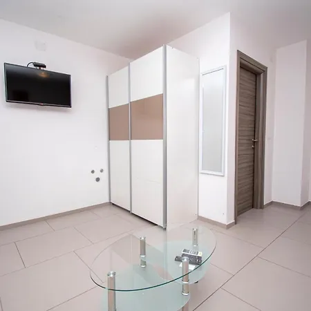 Apartment Lotuspoolapart