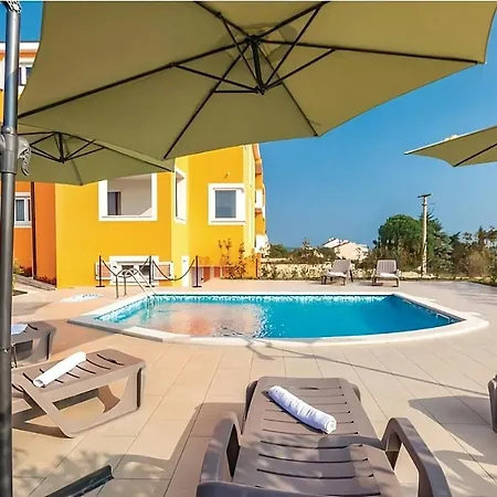 Lotuspoolapart Apartment Premantura